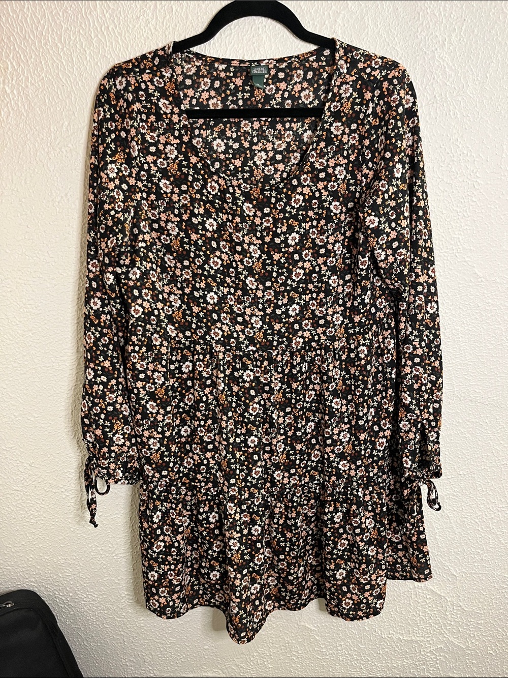 Wild Fable Black Floral Long-Sleeve babydoll Dress with Peach & White Blossoms